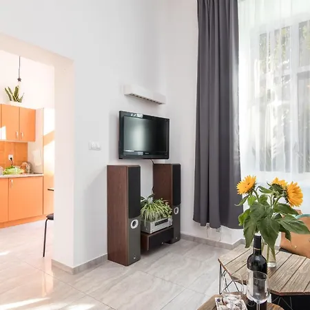 Cracow Location With Garden By Cozyplace Kraków
