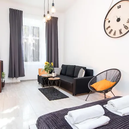 Апартаменты Cracow Location With Garden By Cozyplace